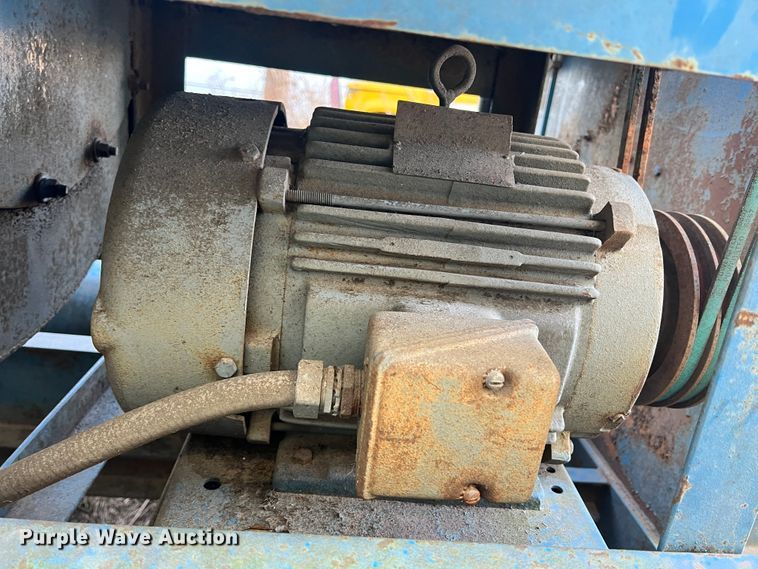 image for item ID9712 Newton  Gravity grain cleaner