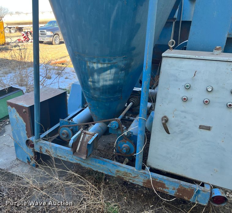 image for item ID9712 Newton  Gravity grain cleaner