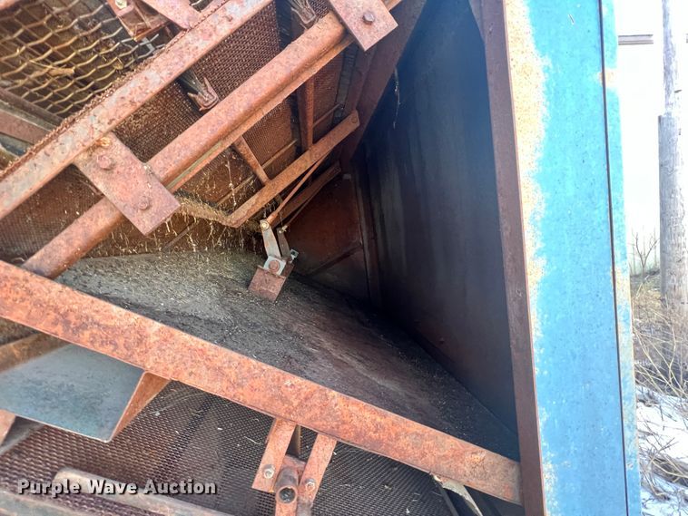 image for item ID9712 Newton  Gravity grain cleaner