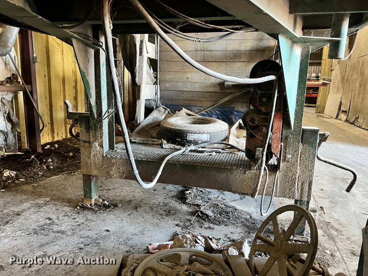 image for item ID9713 1983 Shop built seed cleaner