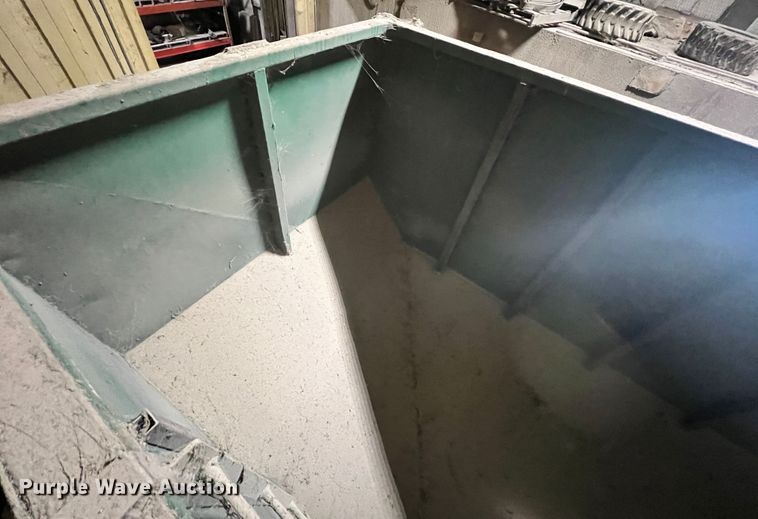 image for item ID9713 1983 Shop built seed cleaner