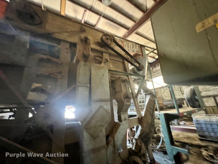 image for item ID9713 1983 Shop built seed cleaner