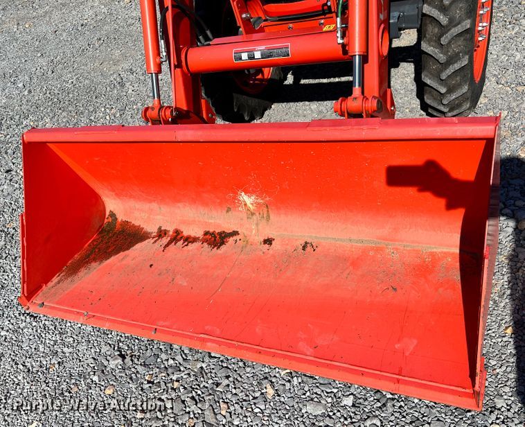 image for item ID9724 2020 Kubota M7060  MFWD tractor