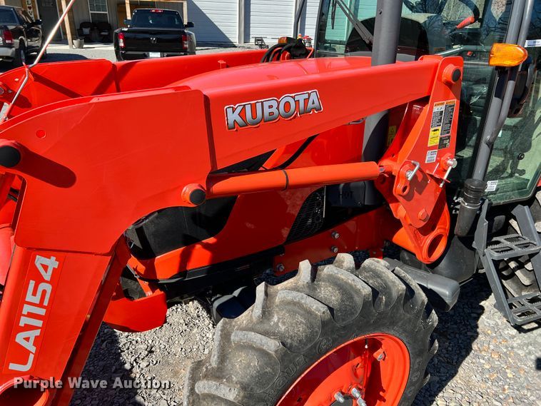 image for item ID9724 2020 Kubota M7060  MFWD tractor