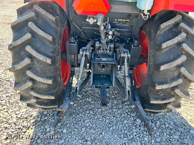 image for item ID9724 2020 Kubota M7060  MFWD tractor