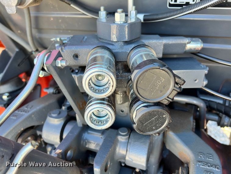 image for item ID9724 2020 Kubota M7060  MFWD tractor