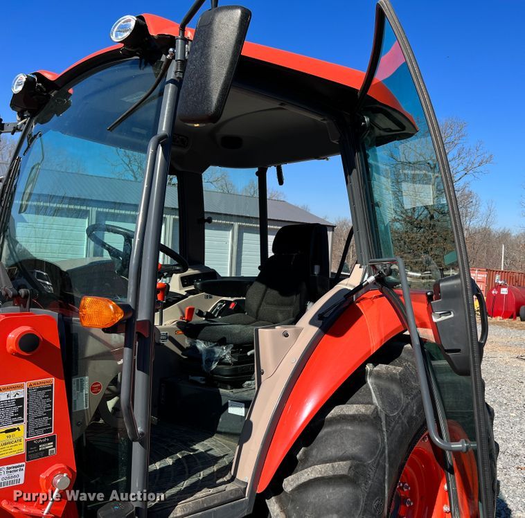 image for item ID9724 2020 Kubota M7060  MFWD tractor