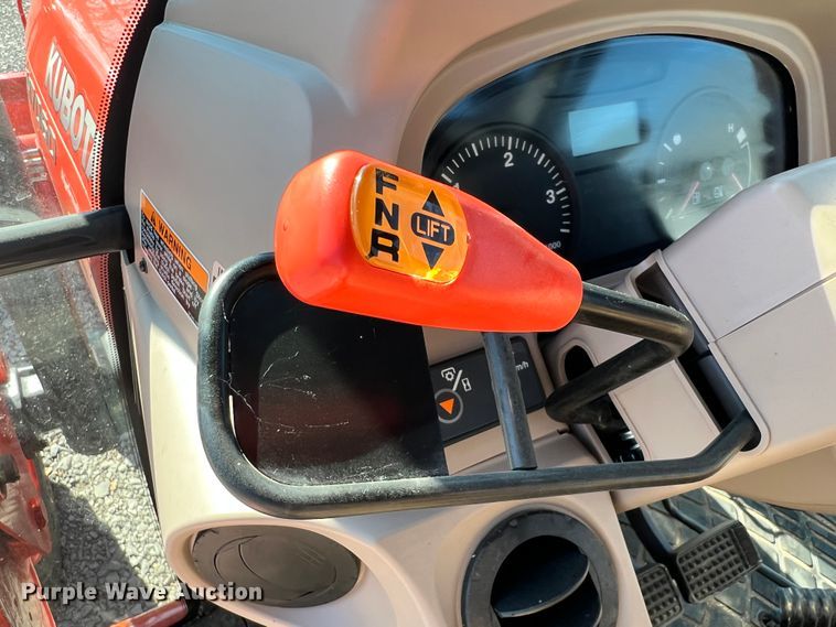 image for item ID9724 2020 Kubota M7060  MFWD tractor