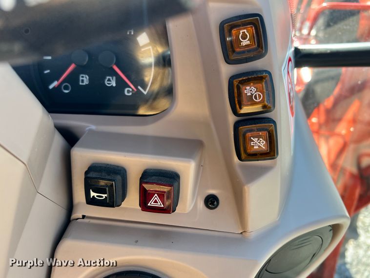 image for item ID9724 2020 Kubota M7060  MFWD tractor