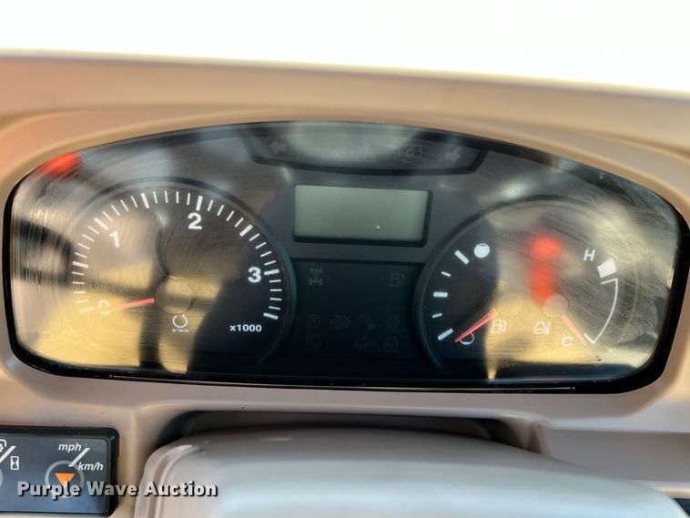 image for item ID9724 2020 Kubota M7060  MFWD tractor