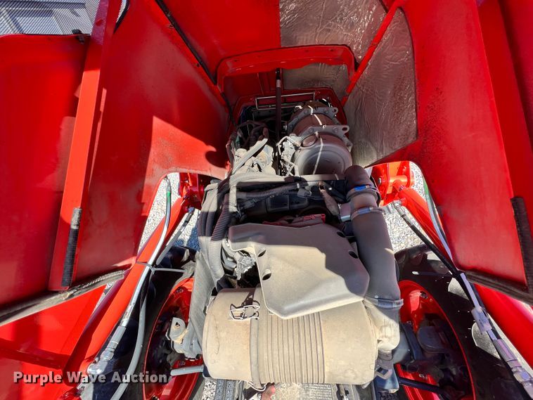 image for item ID9724 2020 Kubota M7060  MFWD tractor