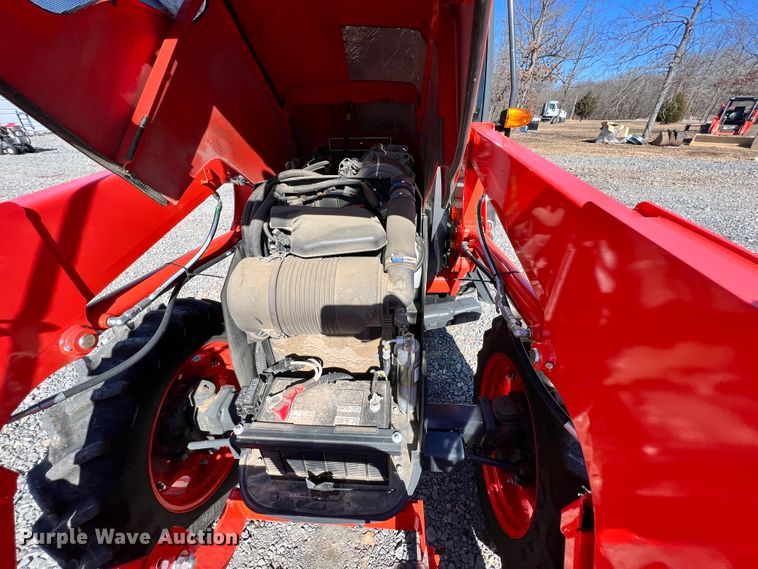 image for item ID9724 2020 Kubota M7060  MFWD tractor
