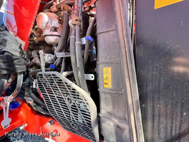 image for item ID9724 2020 Kubota M7060  MFWD tractor