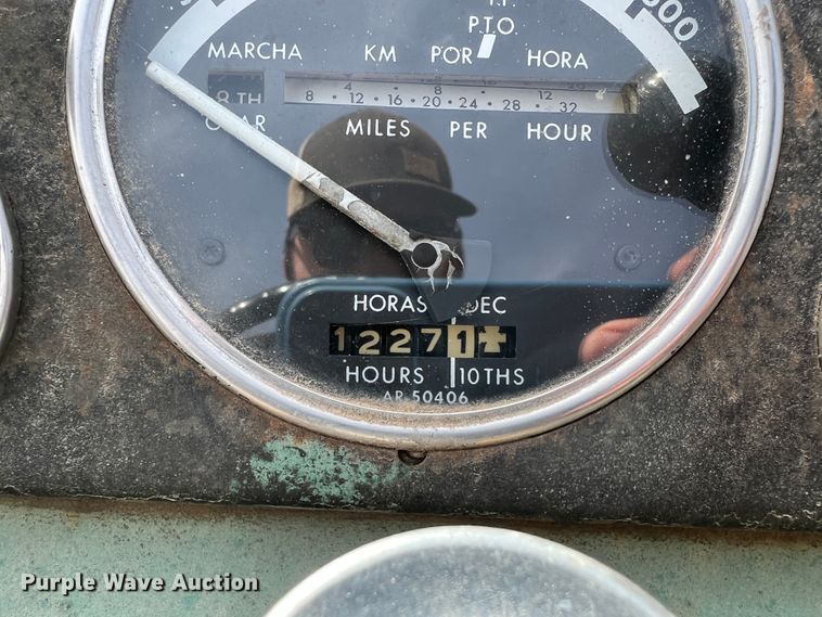 image for item ID9730 1963 John Deere 4010  tractor