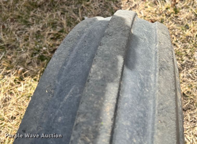 image for item ID9730 1963 John Deere 4010  tractor