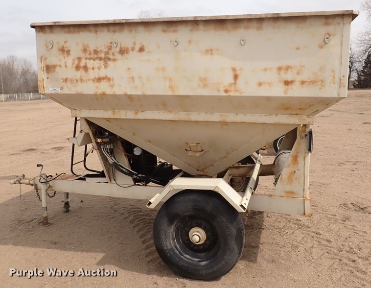 image for item IH9656 Weigh wagon