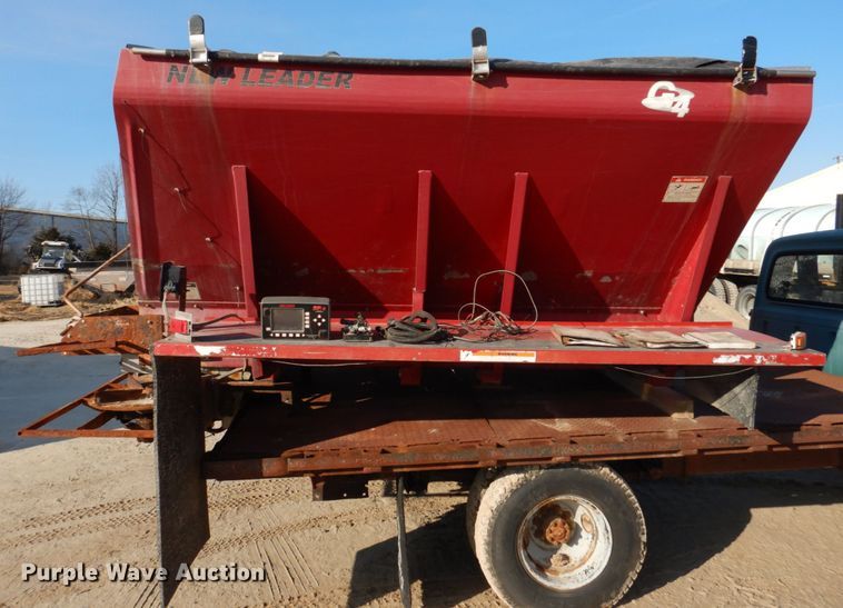 image for item IM9588 New Leader L2020G4 spreader bed