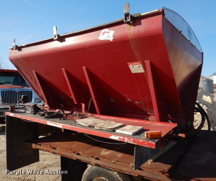 image for item IM9588 New Leader L2020G4 spreader bed