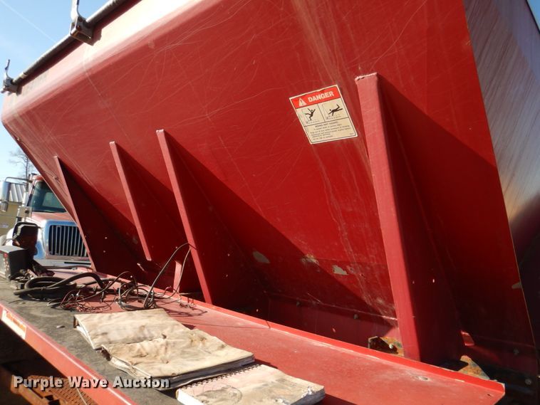 image for item IM9588 New Leader L2020G4 spreader bed