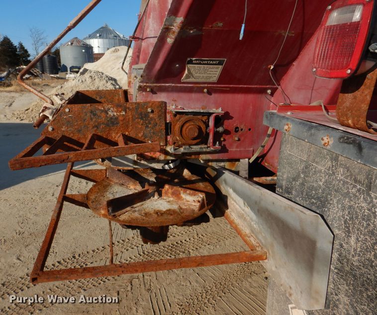 image for item IM9588 New Leader L2020G4 spreader bed