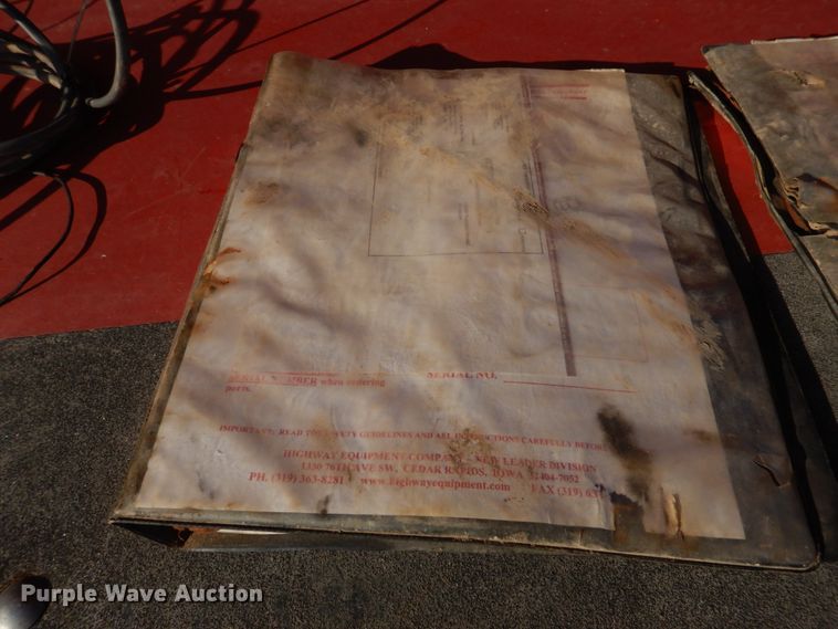 image for item IM9588 New Leader L2020G4 spreader bed