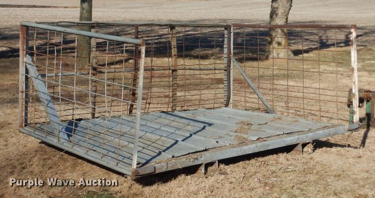 image for item IU9818 1983 John Deere 2550  MFWD tractor