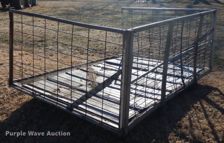 image for item IU9818 1983 John Deere 2550  MFWD tractor