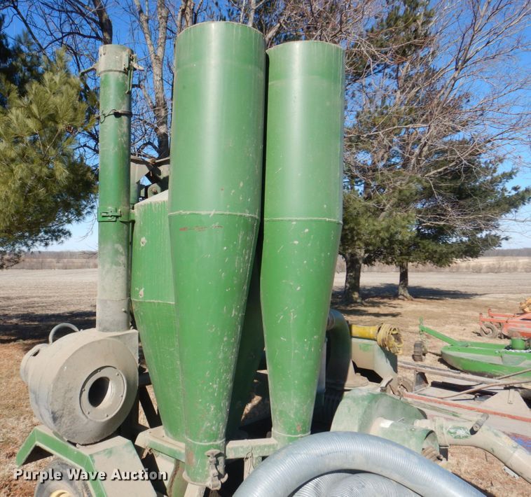 image for item JJ9371 Conveyair  grain vacuum