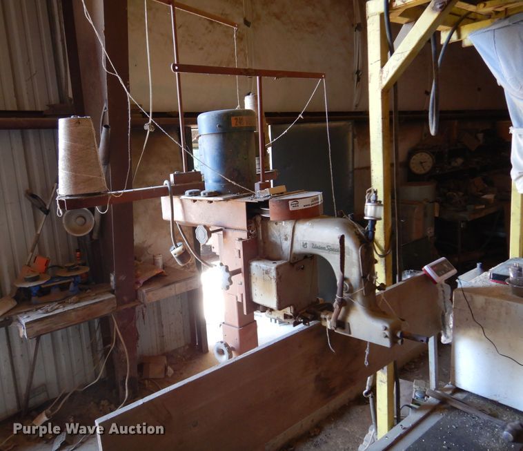 image for item JJ9669 Union Special grain sack sewing machine