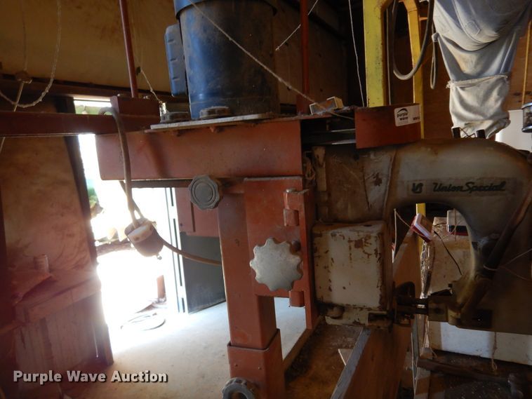 image for item JJ9669 Union Special grain sack sewing machine