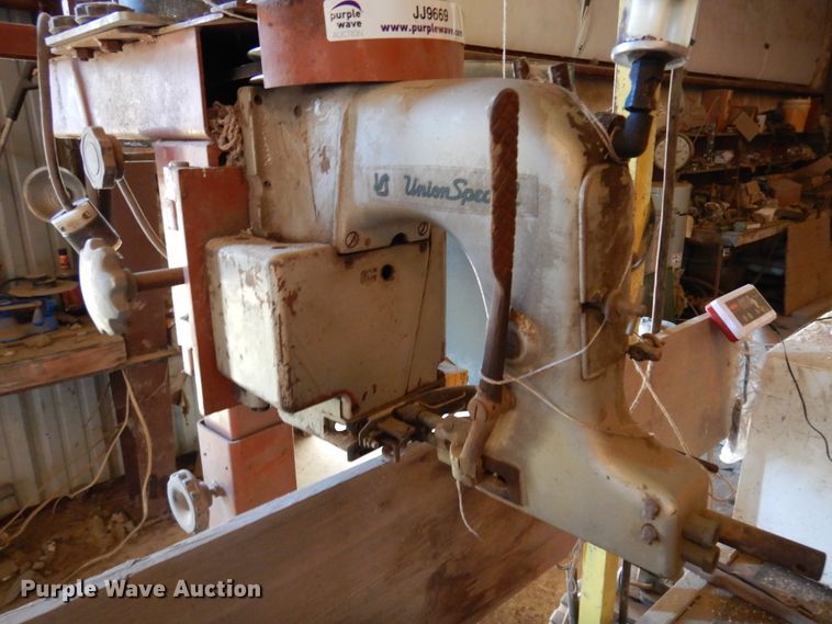 image for item JJ9669 Union Special grain sack sewing machine