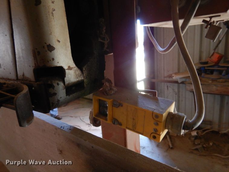 image for item JJ9669 Union Special grain sack sewing machine