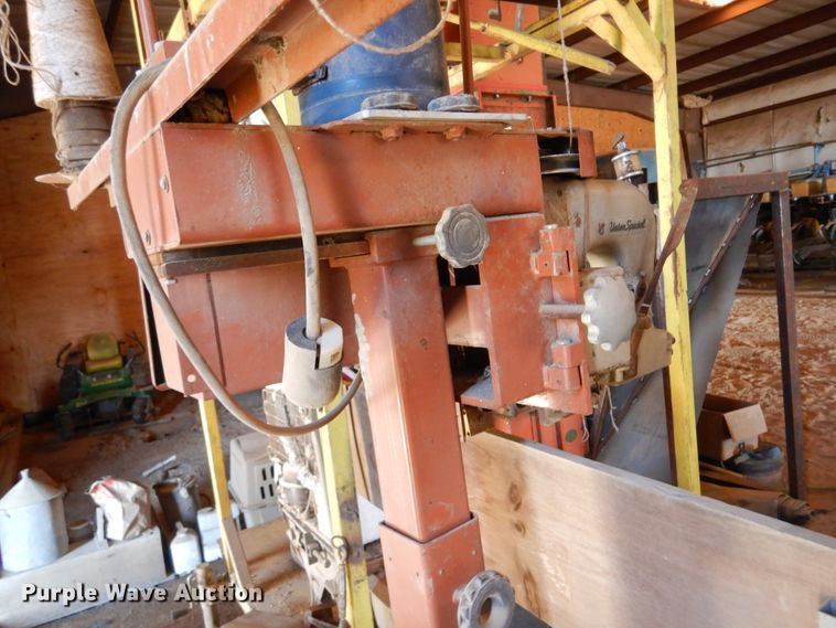 image for item JJ9669 Union Special grain sack sewing machine