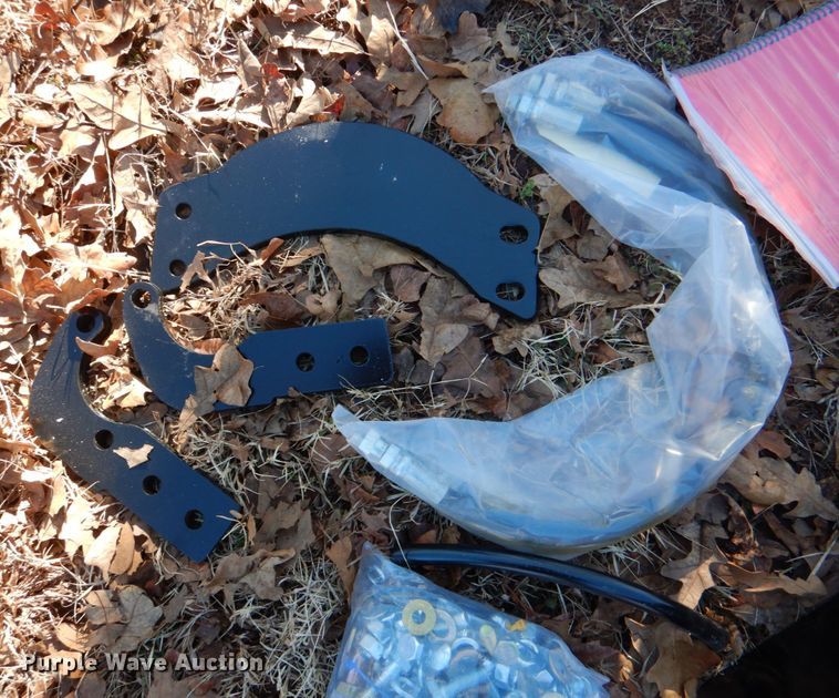 image for item JS9719 Mahindra Max 24L loader