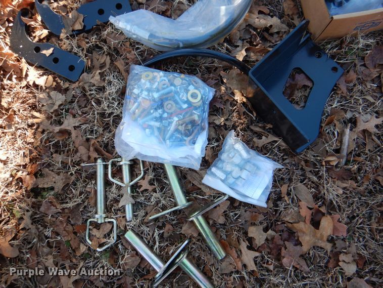 image for item JS9719 Mahindra Max 24L loader