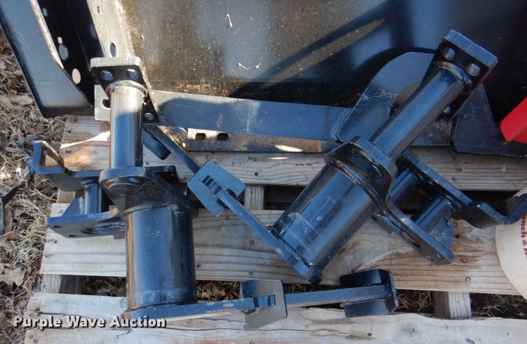 image for item JS9719 Mahindra Max 24L loader