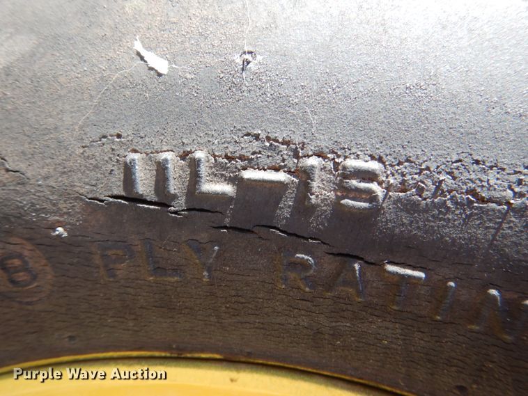 image for item JS9722 1979 John Deere 4430  tractor