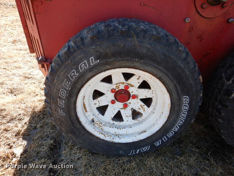 image for item KG9975 Gehl 2500  skid steer loader