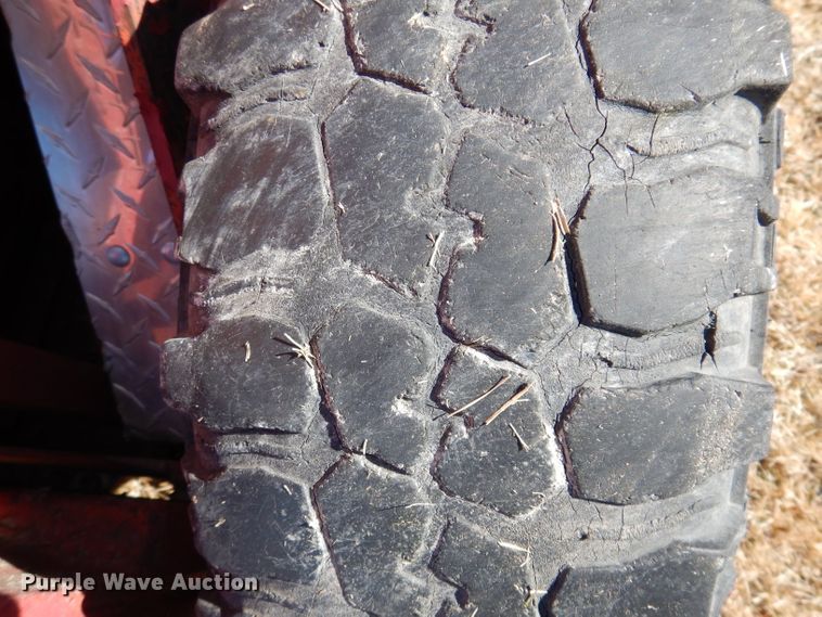 image for item KG9975 Gehl 2500  skid steer loader