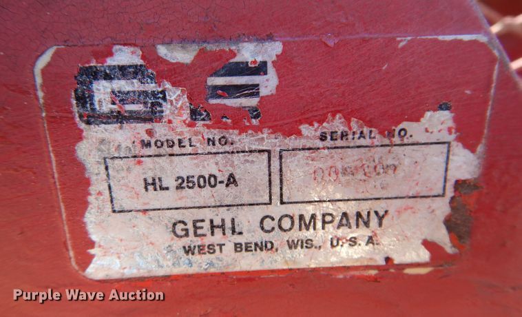 image for item KG9975 Gehl 2500  skid steer loader