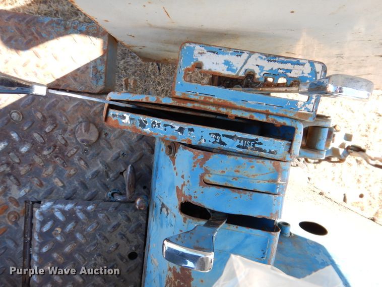 image for item KG9978 Ford 7000  tractor