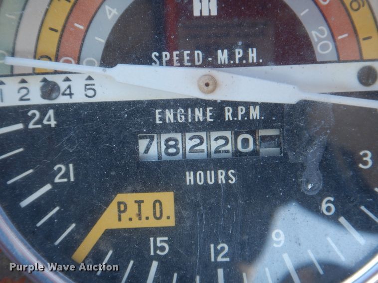 image for item KG9979 Farmall 656  tractor