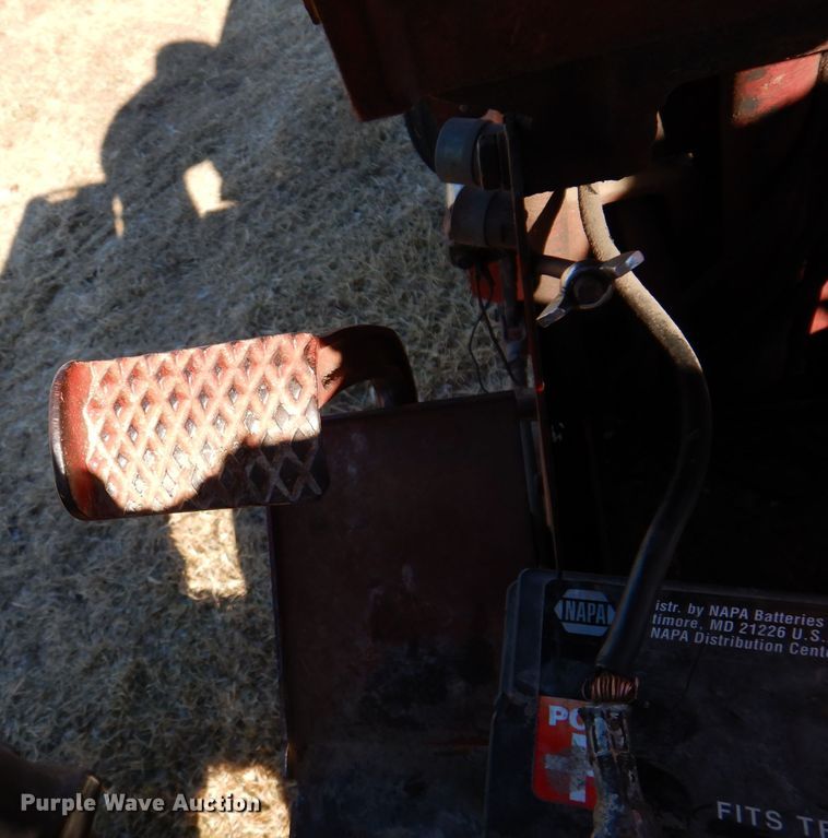 image for item KG9979 Farmall 656  tractor