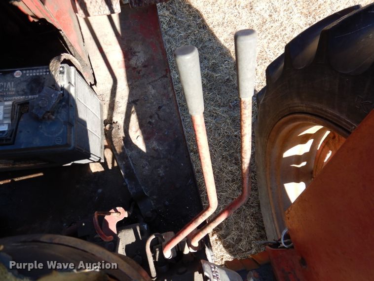 image for item KG9979 Farmall 656  tractor