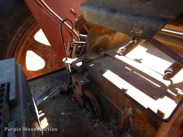 image for item KG9979 Farmall 656  tractor