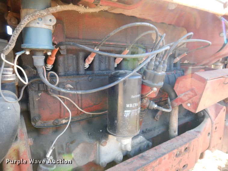 image for item KG9979 Farmall 656  tractor