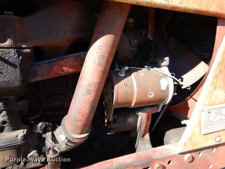 image for item KG9979 Farmall 656  tractor