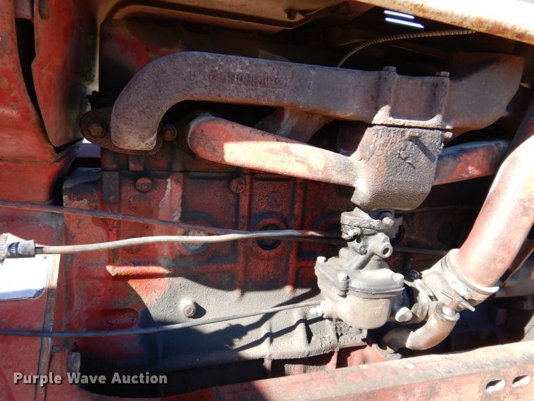 image for item KG9979 Farmall 656  tractor