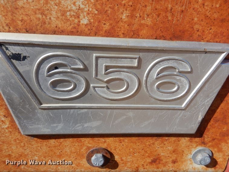 image for item KG9979 Farmall 656  tractor