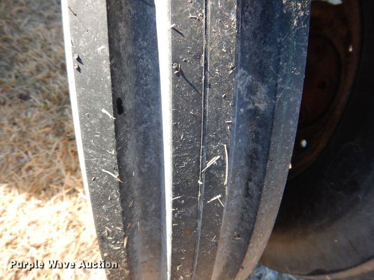 image for item KG9979 Farmall 656  tractor